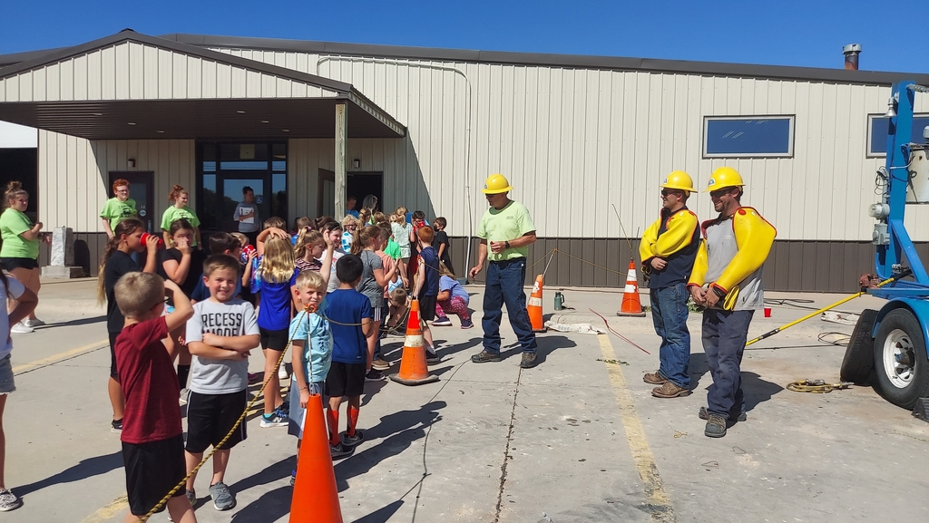 Third grade listening to NPPD.